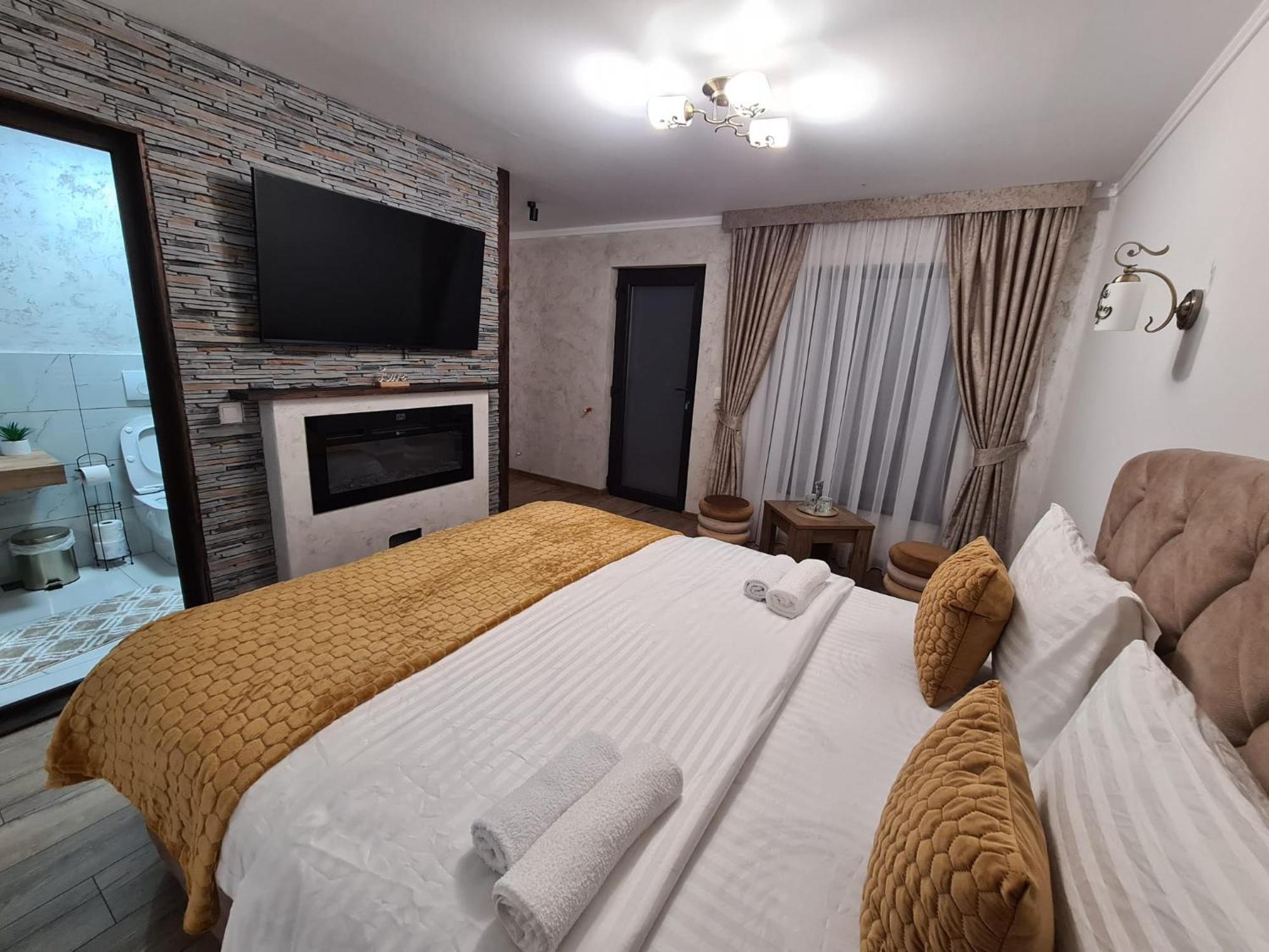 Bella Vista Bungalow Turda Phòng bức ảnh