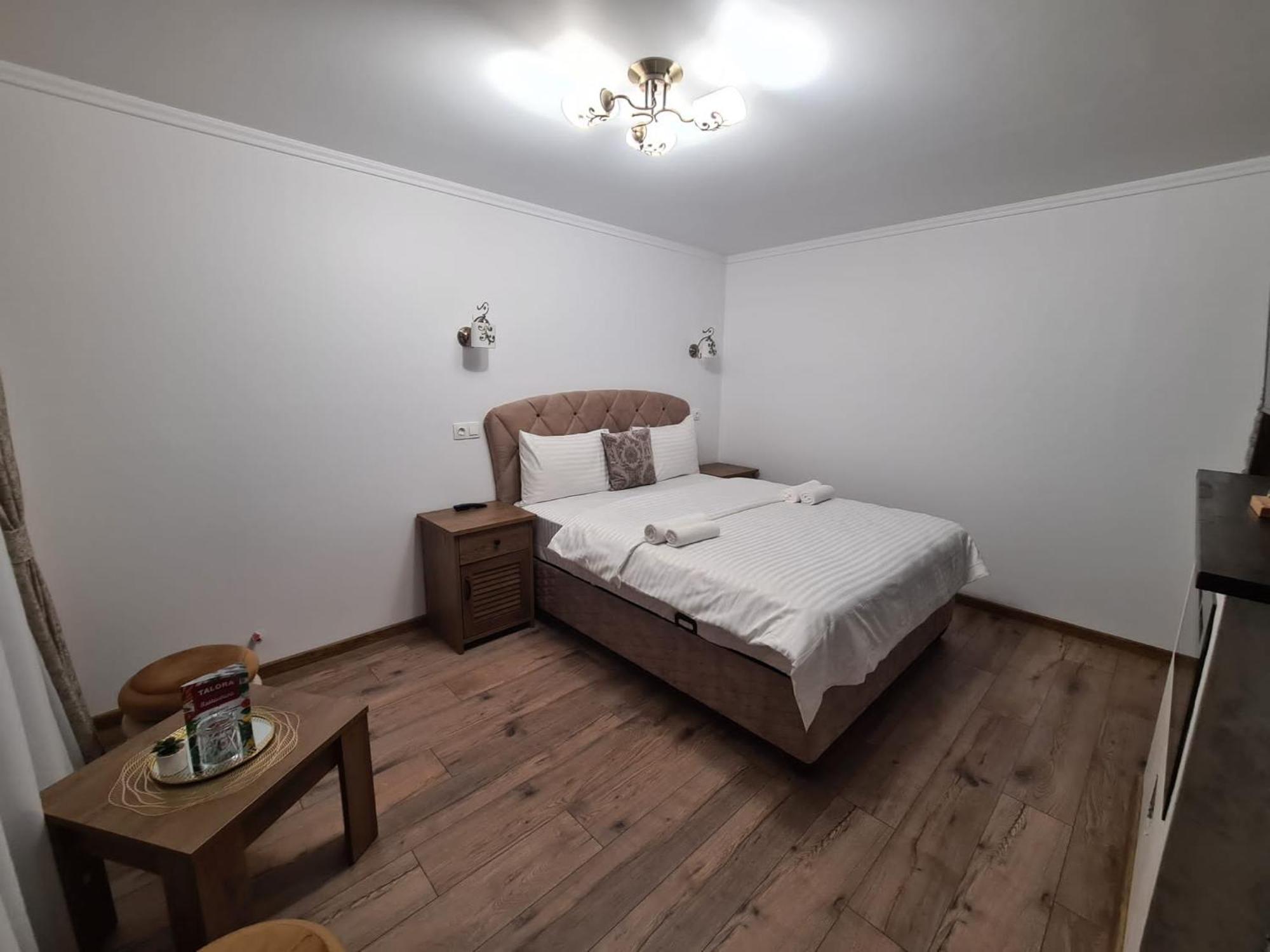 Bella Vista Bungalow Turda Phòng bức ảnh