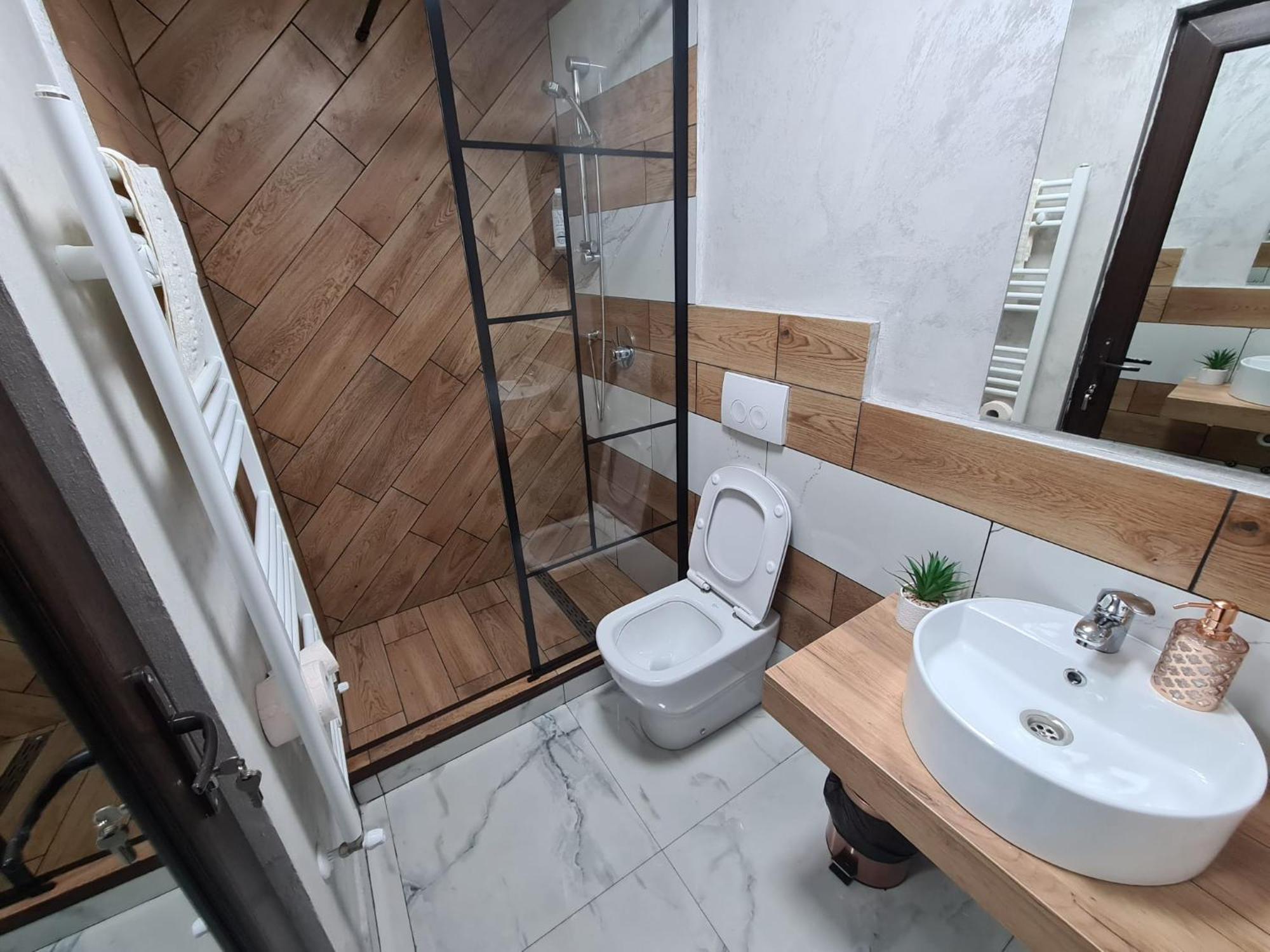 Bella Vista Bungalow Turda Phòng bức ảnh