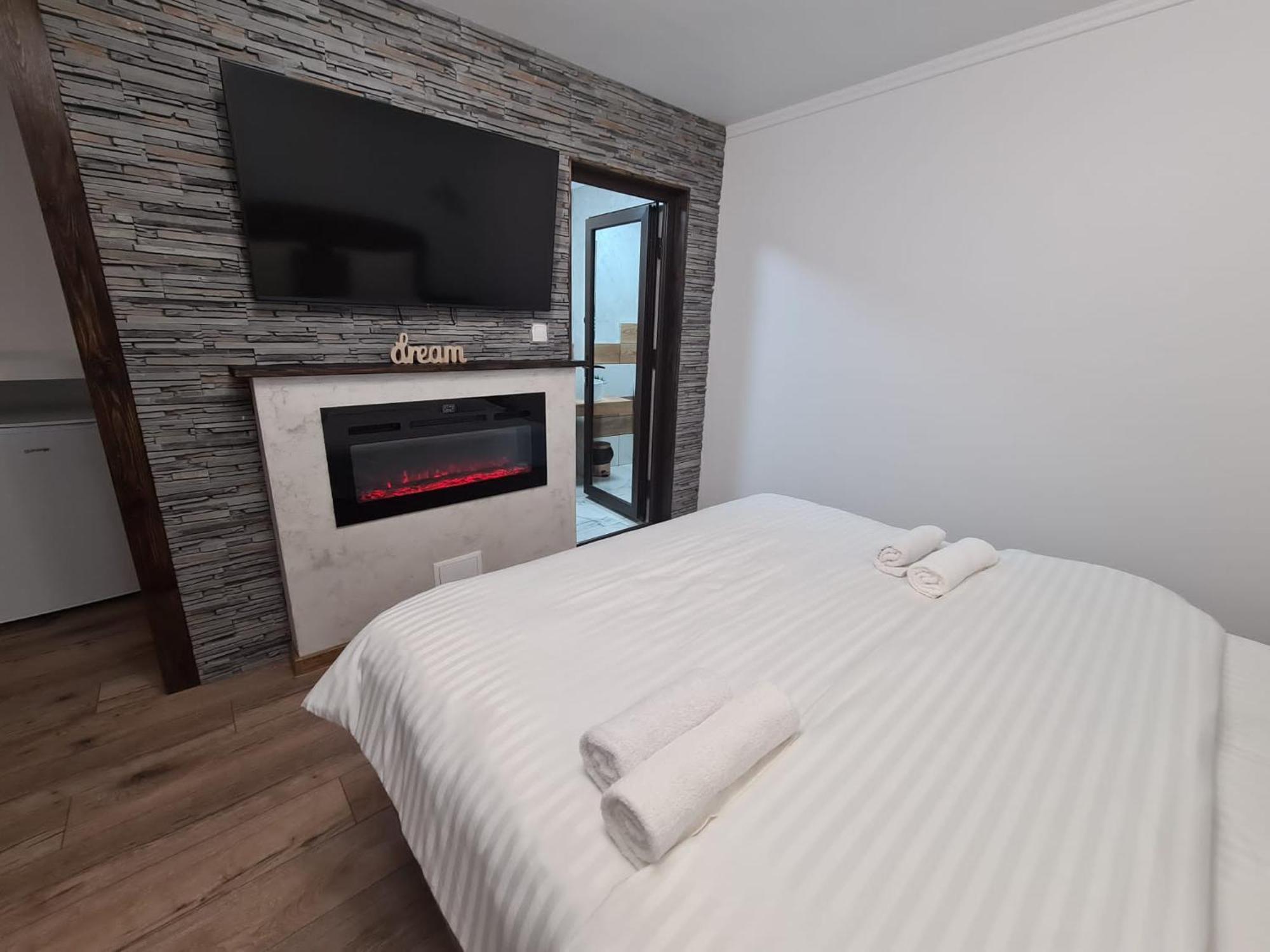 Bella Vista Bungalow Turda Phòng bức ảnh